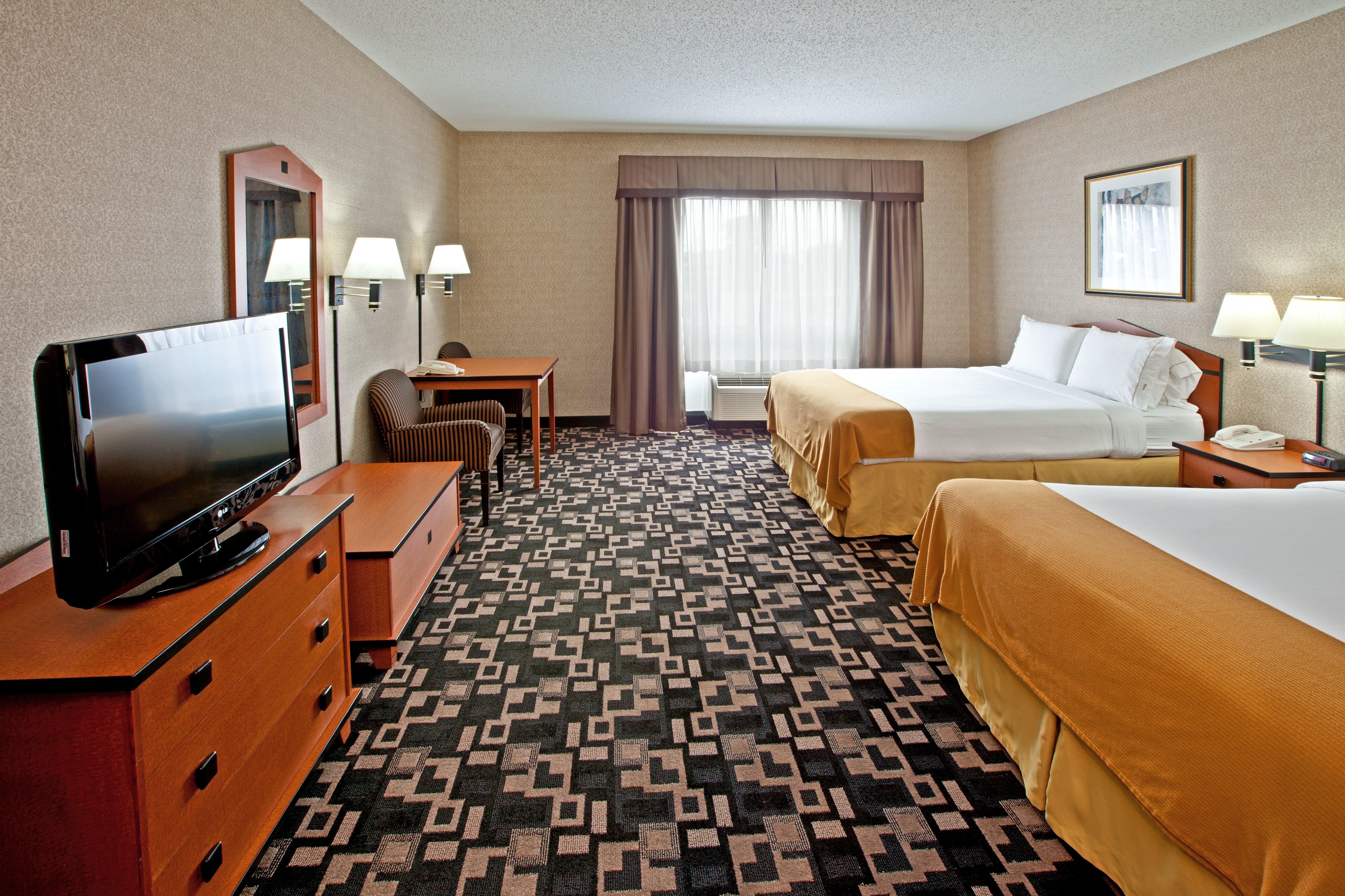 Holiday Inn Express Hotel & Suites Гринвуд Номер фото